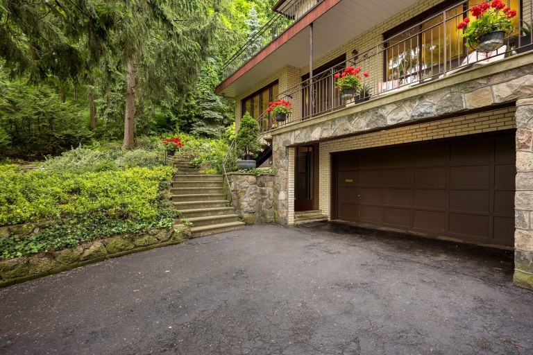 90 Humberview Road, Toronto, Ontario, Canada photo 3
