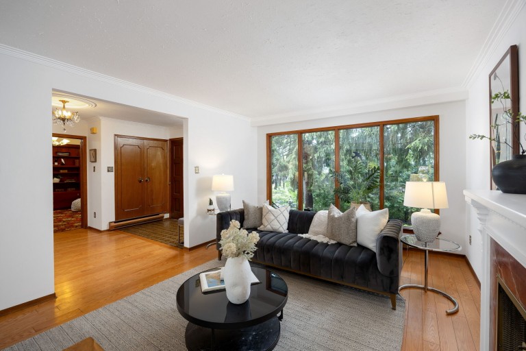 90 Humberview Road, Toronto, Ontario, Canada photo 11
