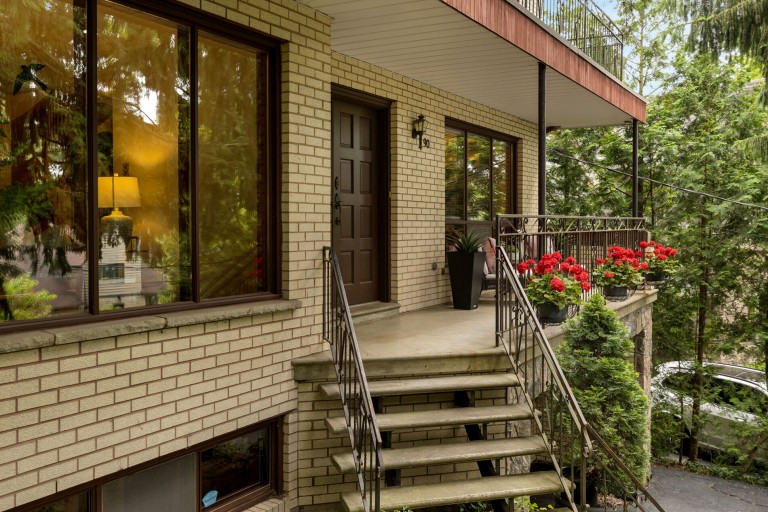 90 Humberview Road, Toronto, Ontario, Canada photo 6