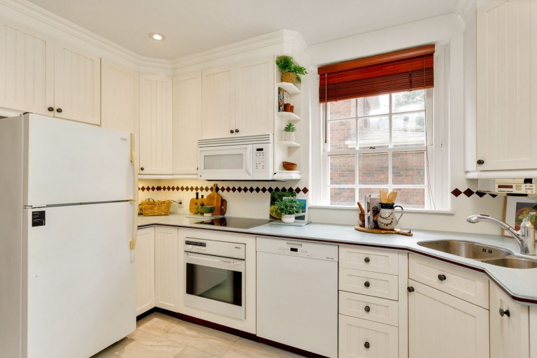 16 The Palisades, Toronto, Ontario, Canada