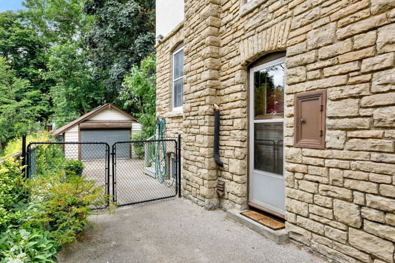 16 The Palisades, Toronto, Ontario, Canada