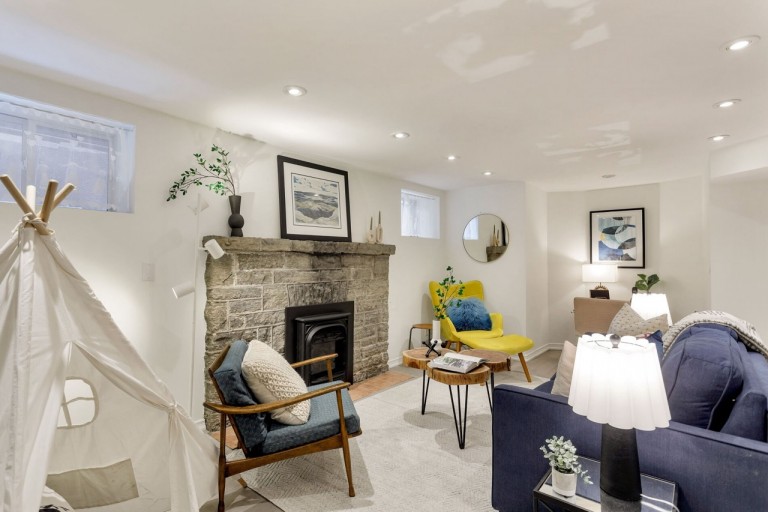 16 The Palisades, Toronto, Ontario, Canada