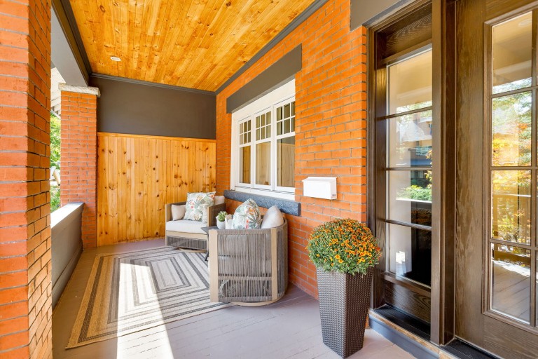 302 Garden Avenue, Toronto, Ontario, Canada photo 3