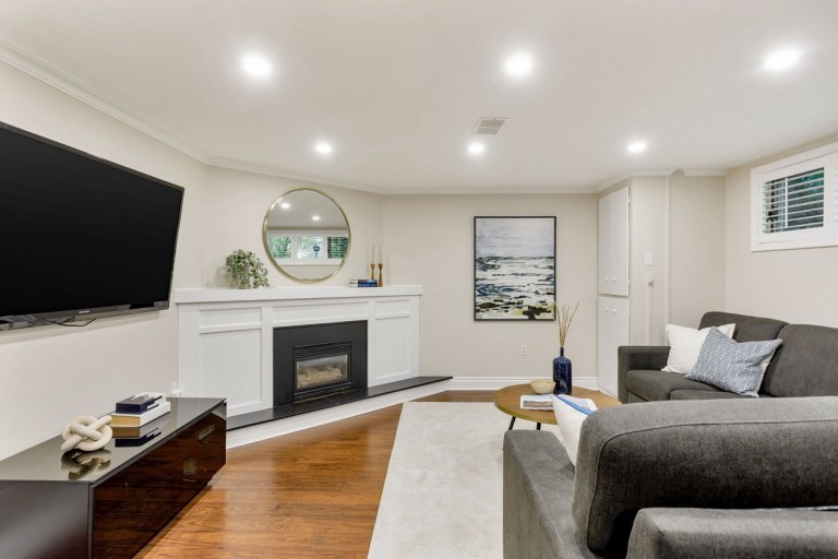 74 Humberview Road, Toronto, Ontario, Canada photo 32