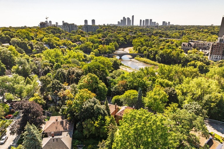 74 Humberview Road, Toronto, Ontario, Canada photo 50
