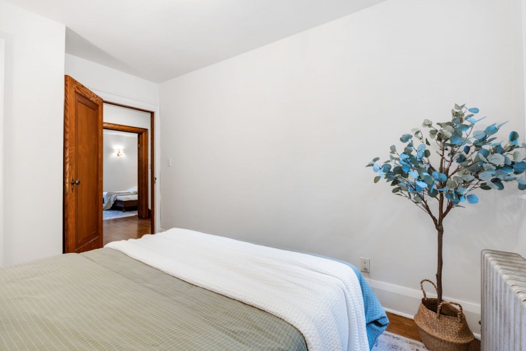 8 Grenadier Ravine Drive, Toronto, Ontario, Canada photo 17