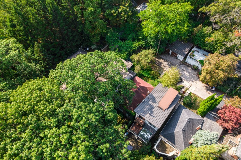 8 Grenadier Ravine Drive, Toronto, Ontario, Canada photo 30