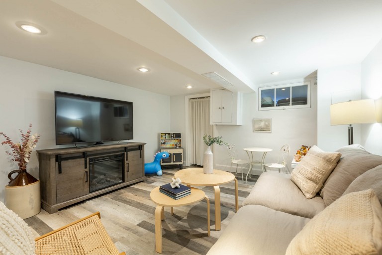 85 Watson Avenue, Toronto, Ontario, Canada photo 25