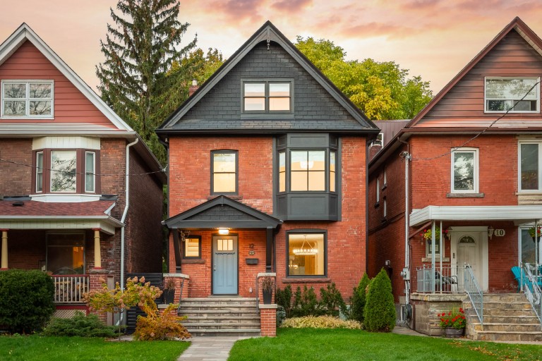 12 Hewitt Avenue, Toronto, Ontario, Canada photo 1