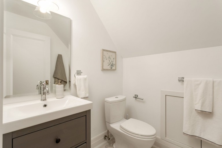 12 Hewitt Avenue, Toronto, Ontario, Canada photo 35