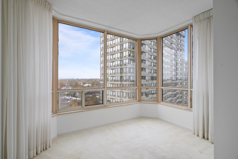 1300 Islington Avenue, Unit 1601, Toronto, Ontario, Canada photo 10