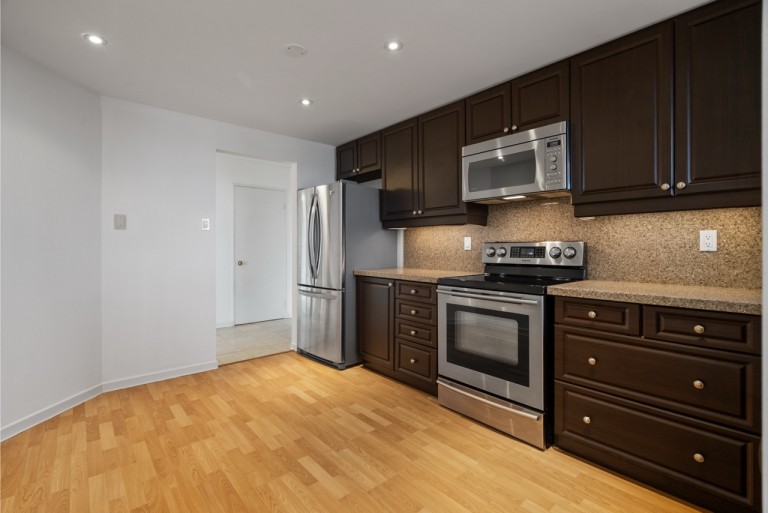 1300 Islington Avenue, Unit 1601, Toronto, Ontario, Canada photo 5