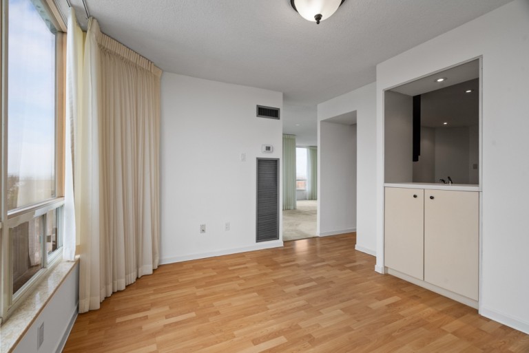 1300 Islington Avenue, Unit 1601, Toronto, Ontario, Canada photo 14