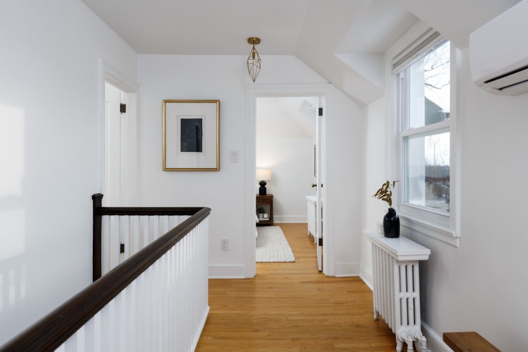 19 Halford Avenue, Toronto, Ontario, Canada photo 11