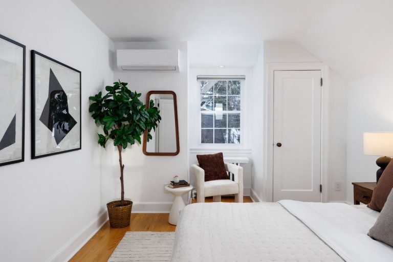 19 Halford Avenue, Toronto, Ontario, Canada photo 14