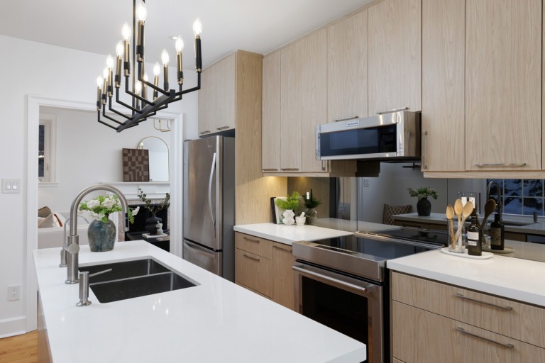 19 Halford Avenue, Toronto, Ontario, Canada photo 8