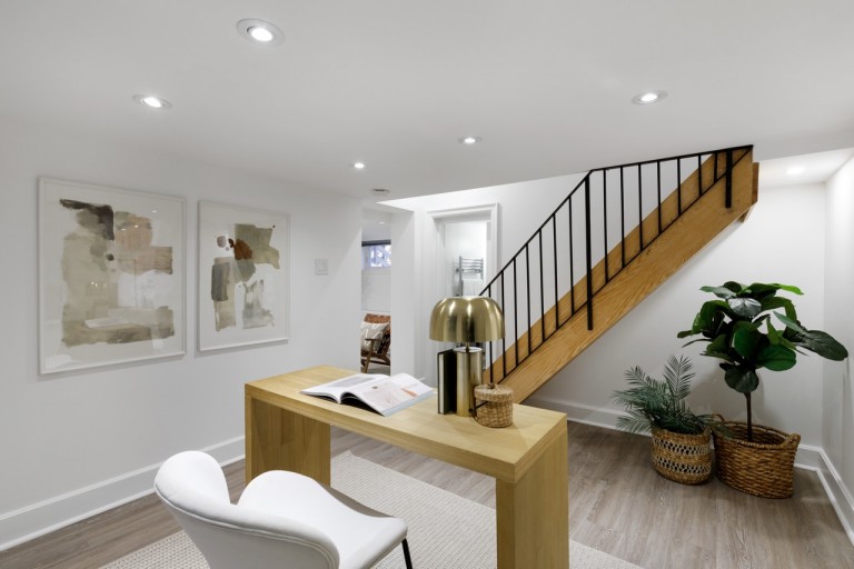 19 Halford Avenue, Toronto, Ontario, Canada photo 21