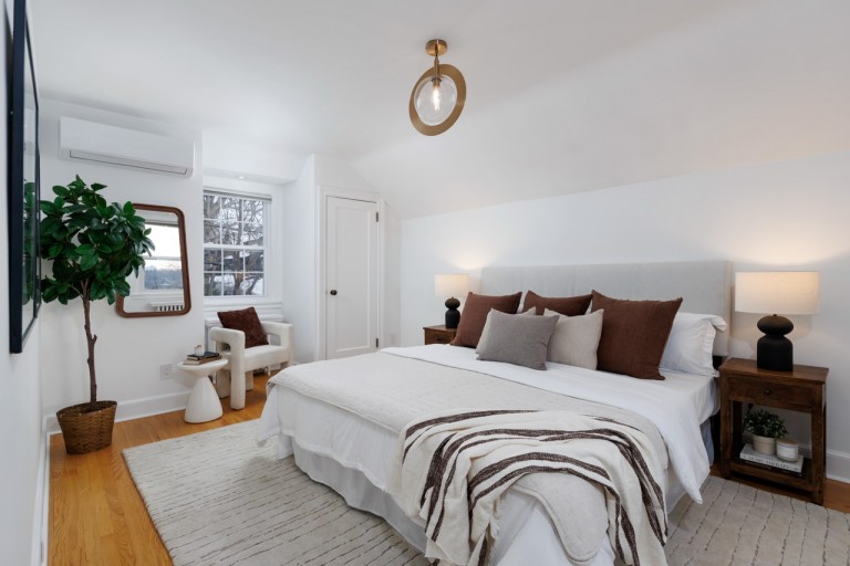 19 Halford Avenue, Toronto, Ontario, Canada photo 13