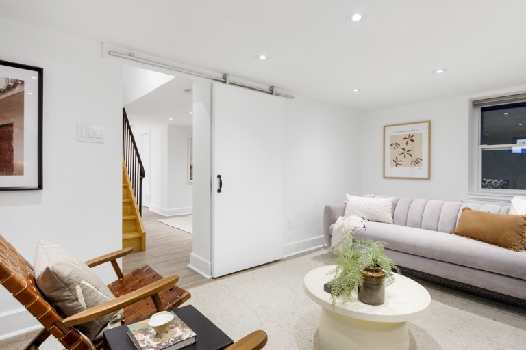 19 Halford Avenue, Toronto, Ontario, Canada photo 23