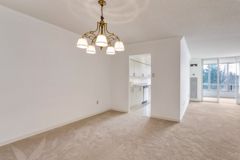 1300 Islington Ave Unit 303, Toronto, Ontario, Canada photo 11