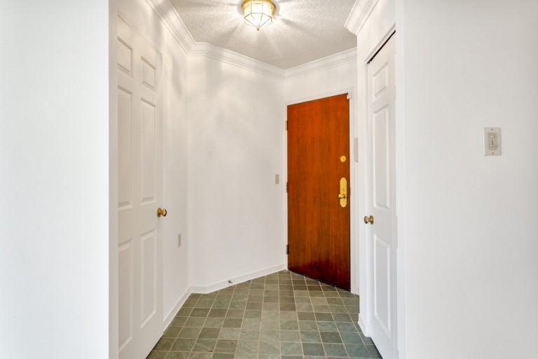 1300 Islington Ave Unit 303, Toronto, Ontario, Canada photo 4