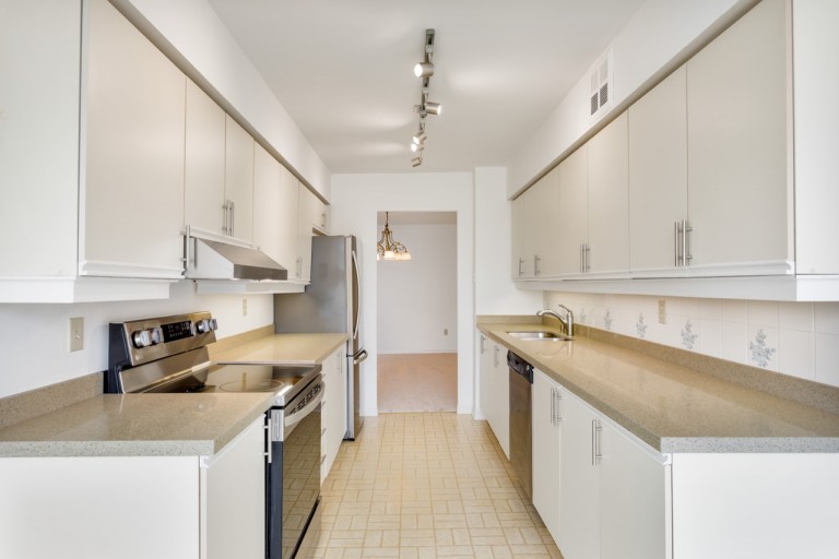 1300 Islington Ave Unit 303, Toronto, Ontario, Canada photo 15