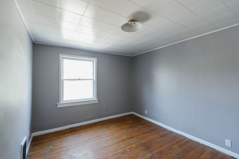 32 Radford Avenue, Toronto, Ontario, Canada photo 21