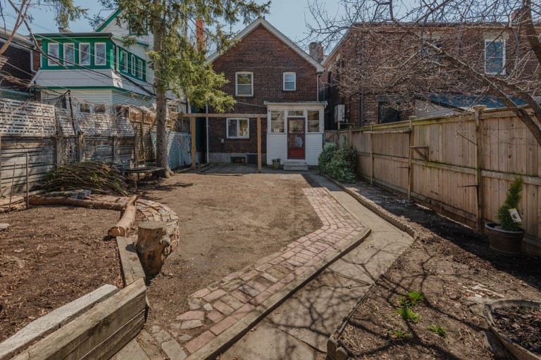 32 Radford Avenue, Toronto, Ontario, Canada photo 35