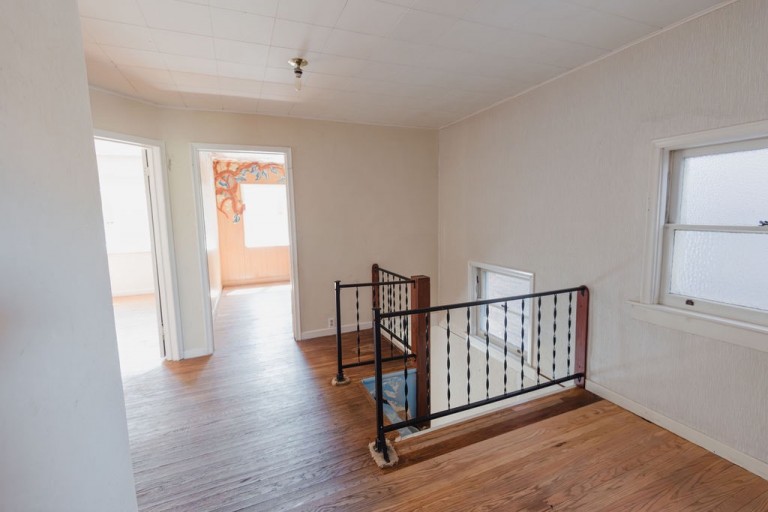 32 Radford Avenue, Toronto, Ontario, Canada photo 17