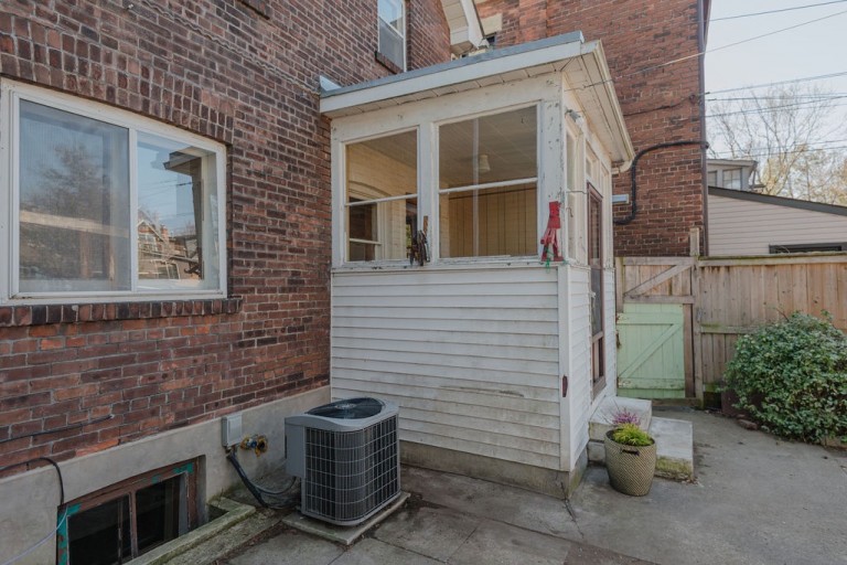 32 Radford Avenue, Toronto, Ontario, Canada photo 31