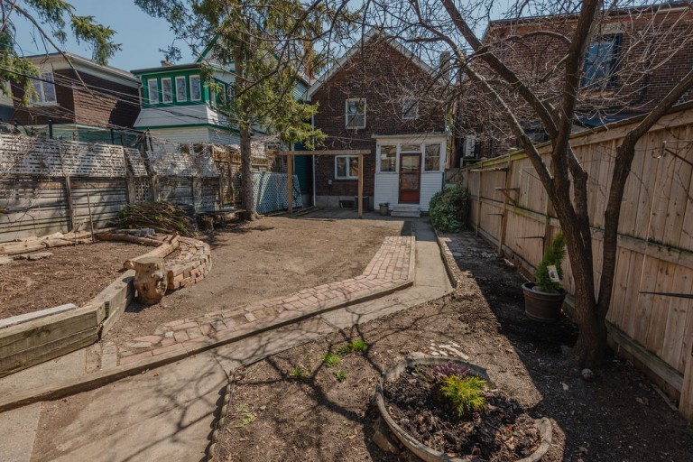 32 Radford Avenue, Toronto, Ontario, Canada photo 36