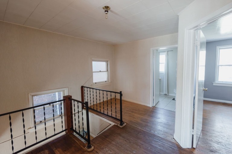 32 Radford Avenue, Toronto, Ontario, Canada photo 18