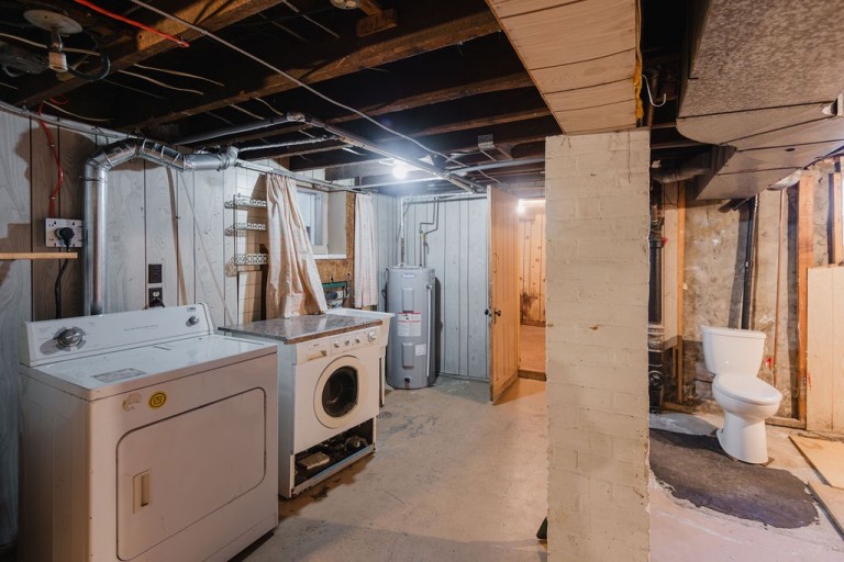 32 Radford Avenue, Toronto, Ontario, Canada photo 30