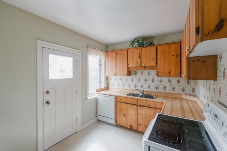 31 Runnymede Avenue, Toronto, Ontario, Canada photo 16