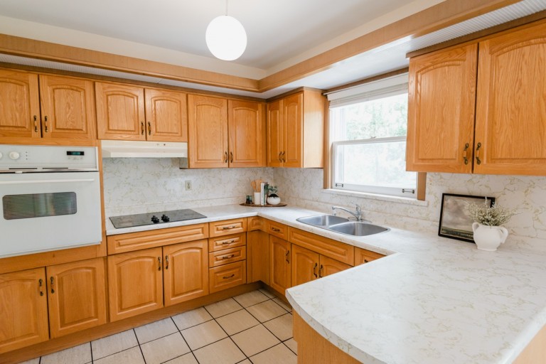 7 Innisfree Court, Toronto, Ontario, Canada photo 12