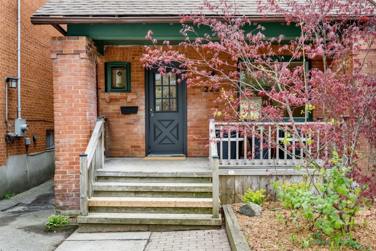 229 Clendenan Avenue, Toronto, Ontario, Canada photo 3