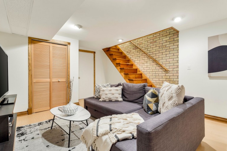 82 Howard Park Avenue, Toronto, Ontario, Canada photo 37