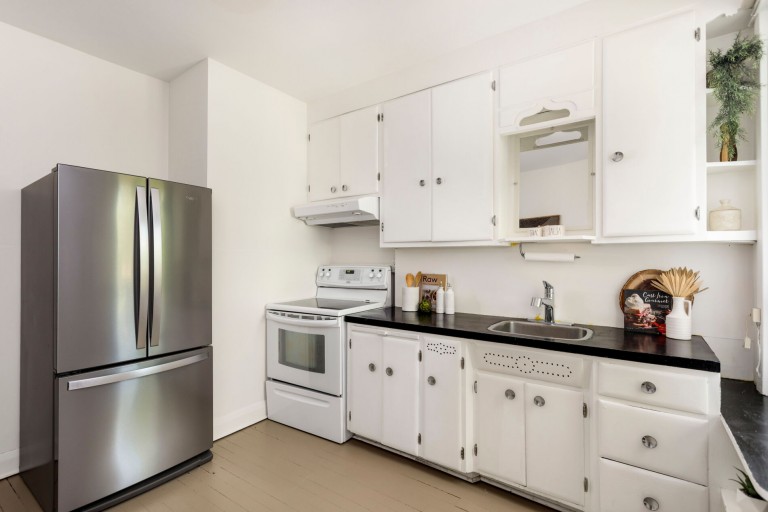 82 Howard Park Avenue, Toronto, Ontario, Canada photo 15