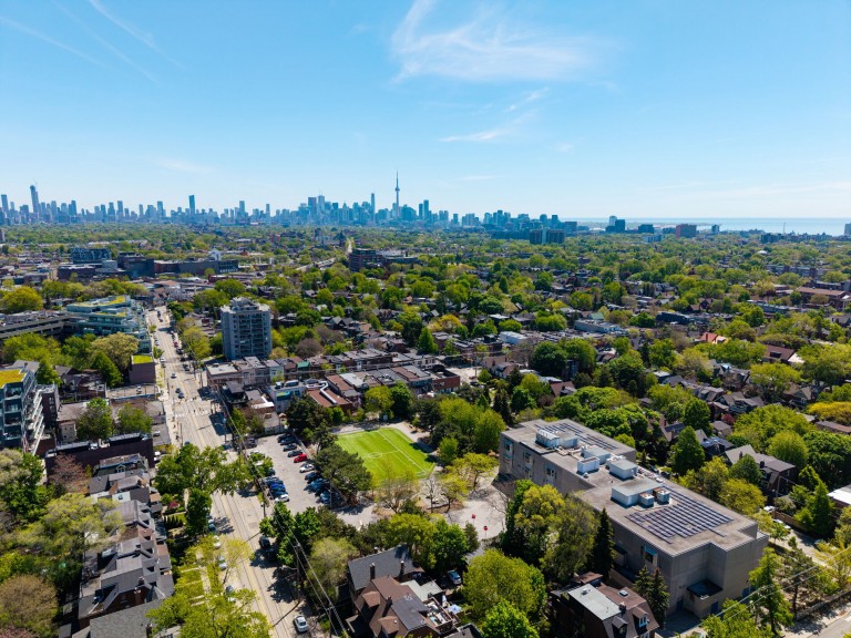 82 Howard Park Avenue, Toronto, Ontario, Canada photo 45