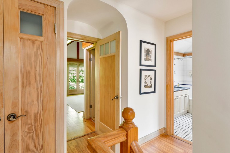 33 Halford Avenue, Toronto, Ontario, Canada photo 38