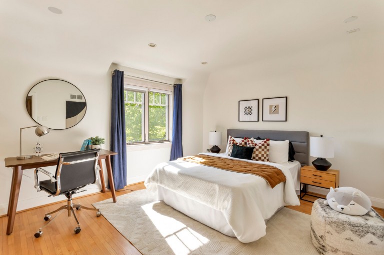 33 Halford Avenue, Toronto, Ontario, Canada photo 29