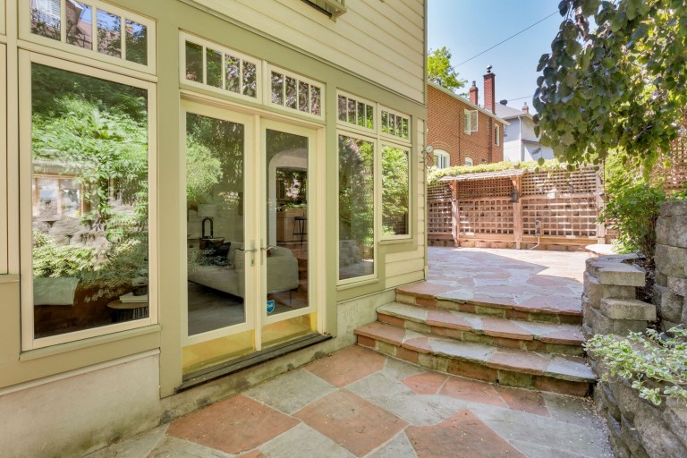 33 Halford Avenue, Toronto, Ontario, Canada photo 46