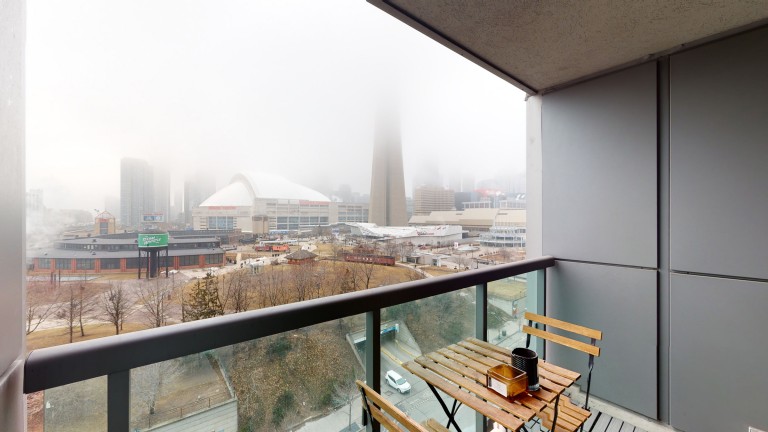 25 Lower Simcoe Street N #1015, Toronto, Ontario, Canada photo 2