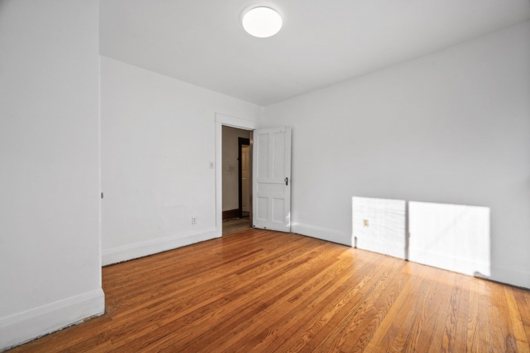 310 Sunnyside Avenue, Toronto, Ontario, Canada photo 16