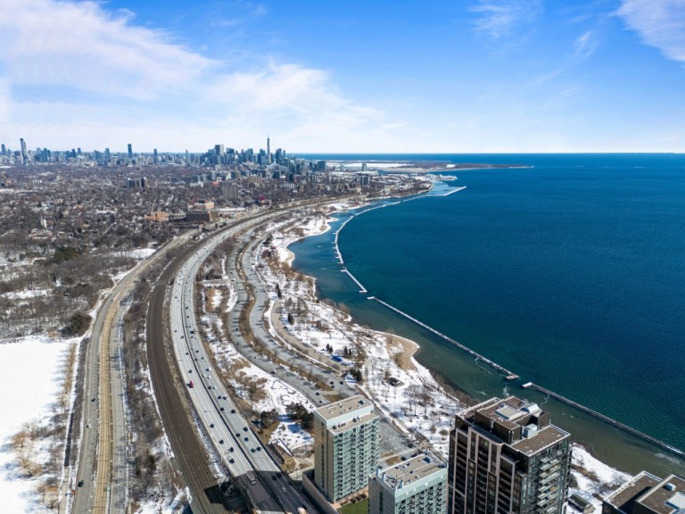 24 Southport Street #752, Toronto, Ontario, Canada photo 46