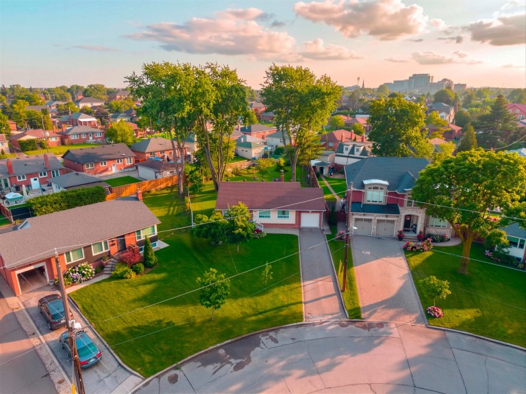 9 Camborne Avenue, Toronto, Ontario, Canada photo 49