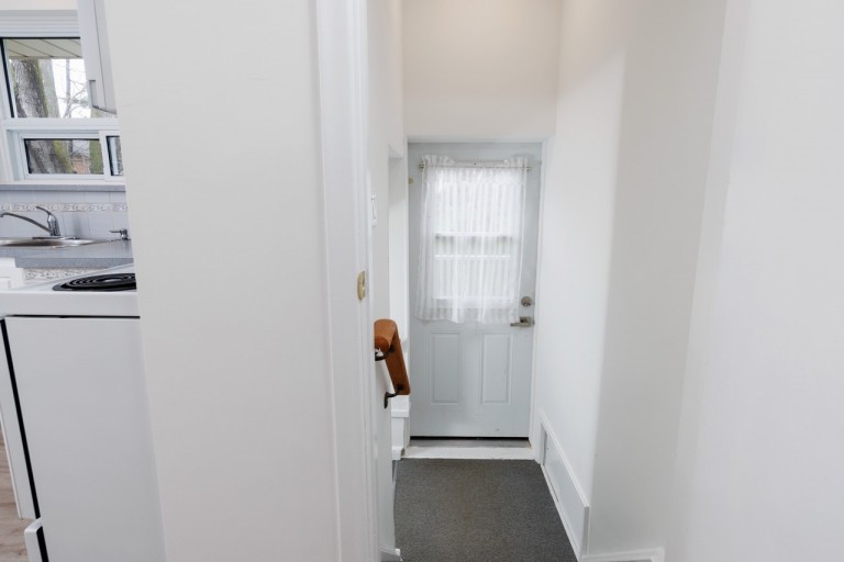 9 Camborne Avenue, Toronto, Ontario, Canada photo 32