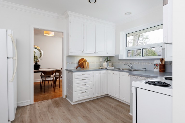 9 Camborne Avenue, Toronto, Ontario, Canada photo 15