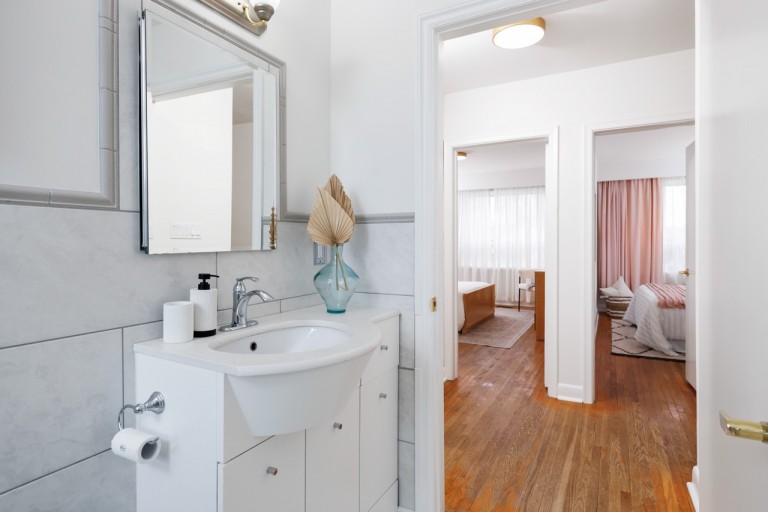 9 Camborne Avenue, Toronto, Ontario, Canada photo 25