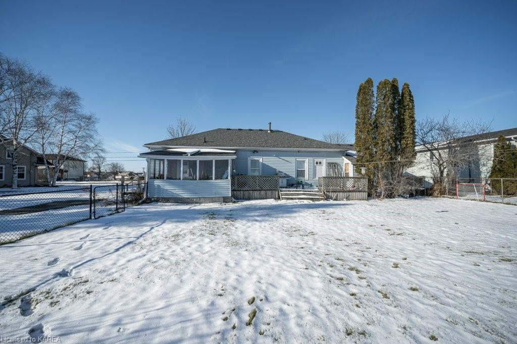 27 LYWOOD Street, Belleville, Ontario, Canada